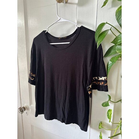 Rags 2 Riches women’s size large cheetah shirt - Picture 2 of 6